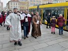 Do Tkrlov sbrky v Plzni se osobn zapojili primtor, hejtman a biskup. (8....