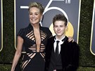 Sharon Stone a její syn Roan Joseph Bronstein na Zlatých glóbech (Beverly...