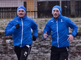 Trnink fotbalovch Teplic: Jakub Hora (vlevo) a Admir Ljevakovi