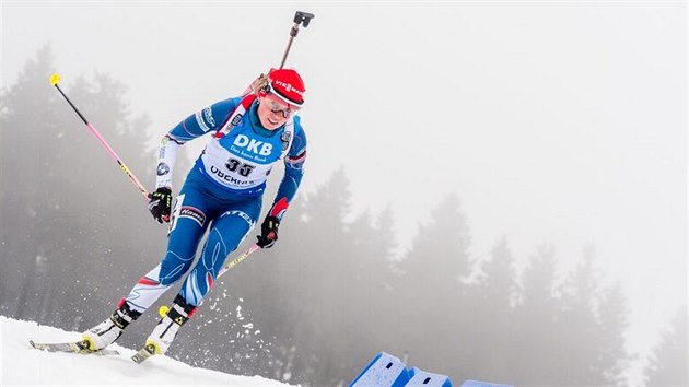 Eva Puskarkov na trati sprintu v Oberhofu.