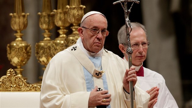 Pape Frantiek u pleitosti novho roku vyzval vechny lidi dobr vle, aby neztrceli nadji v lep svt. (1. ledna 2018)