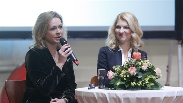 Lucie Talmanov a Eva Hynkov pi debat partnerek kandidt na prezidenta