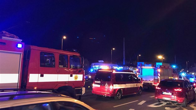 Tramvaj srazila enu u zastvky Hradansk. (9.1.2018)