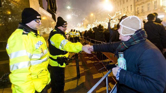 Silvestrovsk oslavy v centru Prahy probhaly klidn.