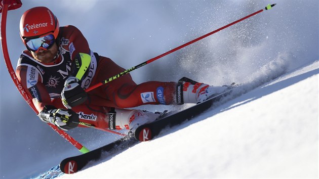 Norsk lya Leif Kristian Nestvold-Haugen na trati obho slalomu v Adelbodenu