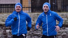 Trénink fotbalových Teplic: Jakub Hora (vlevo) a  Admir Ljevakovi