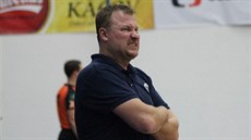 Kolínský trenér Pavel Bene proívá zápas s Ostravou.