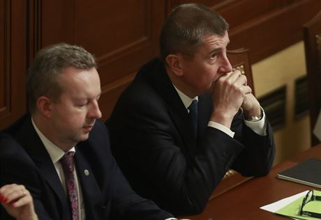 Ministr ivotního prostedí Richard Brabec a premiér Andrej Babi (oba ANO).
