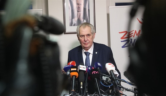 Miloš Zeman komentuje výsledky prvního kola prezidentských voleb. (13. ledna...
