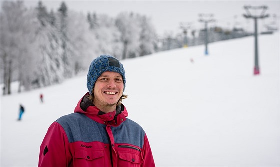 Petr Prouza vede Skicentrum v Deštném v Orlických horách.