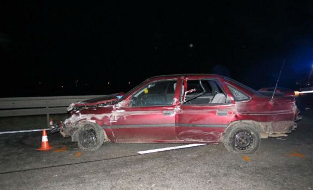 Nehoda osmnáctiletého idie u ernoic na Náchodsku (9.1.2017).