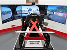 Kraslick spolenost Motorsport Simulator vyrb simultory zvodnch voz.