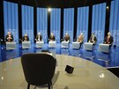 Osm prezidentských kandidát ped debatou na eské televizi (11. ledna 2018)
