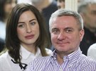 Prezidenta Miloše Zemana přišel podpořit kancléř Vratislav Mynář s manželkou....
