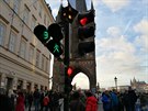 Odpoítávací semafor poblí Karlova mostu