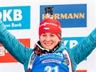 Česká biatlonistka Veronika Vítková na bronzovém stupínku po sprintu v...
