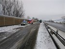 D�lnici D10 uzav�ela nehoda kamionu (16.1.2018)