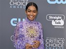 Yara Shahidi na udílení cen filmových kritik Critics' Choice Awards (Santa...