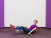 1. cvik - pos�len� b�i�n�ch sval� - tento pohyb p�ipom�n� trochu veslov�n�....