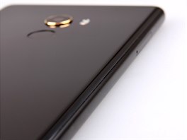 Xiaomi Mi Mix 2