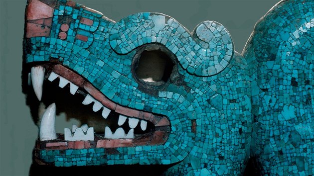 Dvouhlavý had, symbol aztéckého boha Tlaloca. Tento artefakt byl patrn...