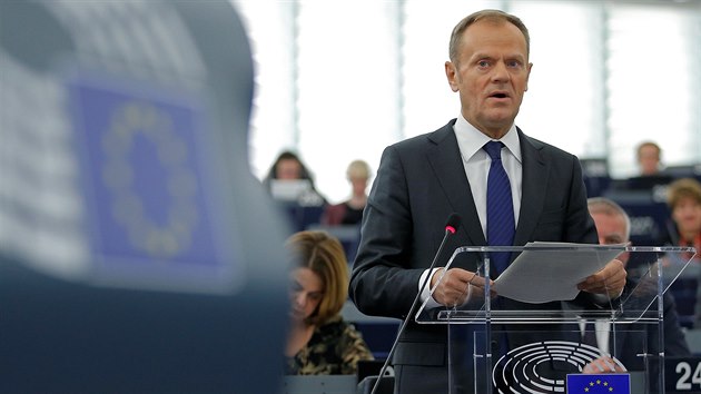 Donald Tusk bhem projevu v Evropskm parlamentu (16. ledna 2017)