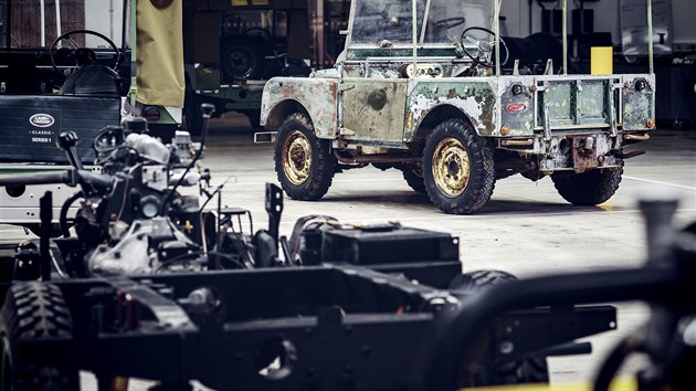 Pedprodukn prototyp Land Roveru, kter automobilka pedstavila v roce 1948, se nhodou nael. Te se chyst renovace.