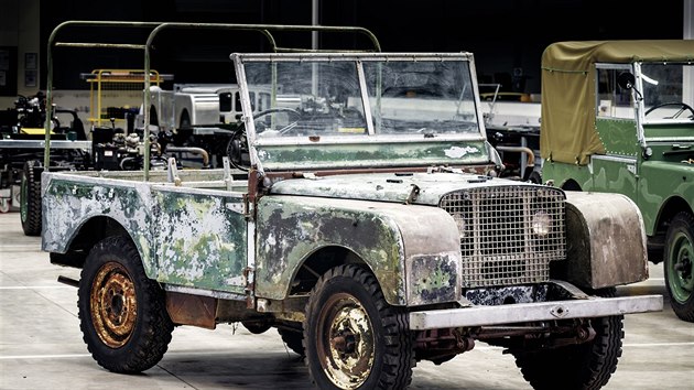 Pedprodukn prototyp Land Roveru, kter automobilka pedstavila v roce 1948, se nhodou nael. Te se chyst renovace.