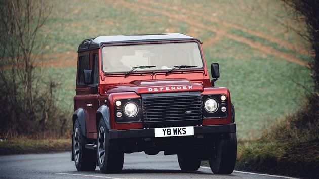 Land Rover Defender Works V8