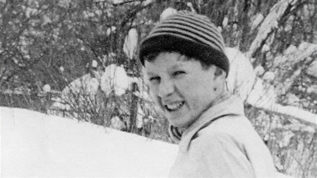 KLUK Z BESKYD. �il v Jablunkov�. Maminka vedla tamn� jesle a otec zvl�tn� �kolu.