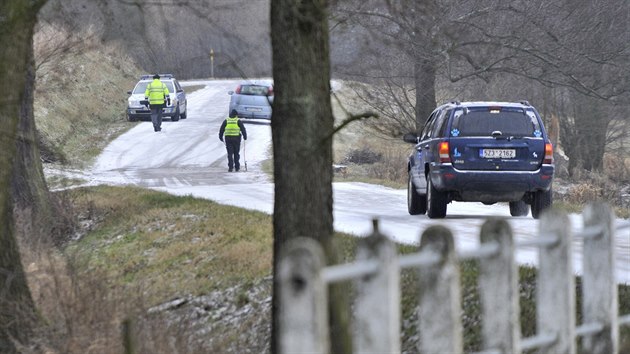 Havrie automobilu v rybnku u Dobr Vody u Mrkotna