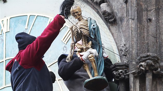 Praha, 15.1.2018, orloj, rekonstrukce, snášení soch