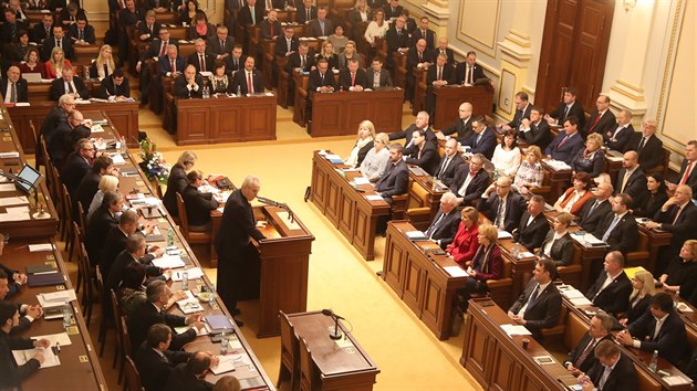 Prezident Miloš Zeman přišel na jednání Poslanecké sněmovny o důvěře vládě Andreje Babiše. (10. 1. 2018)