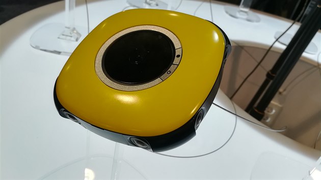 360stupov 3D kamera Vuze