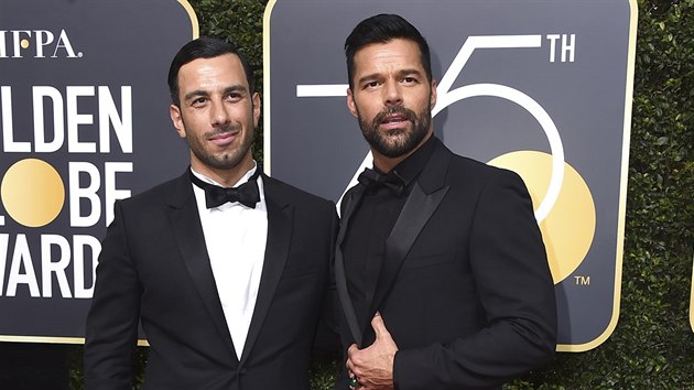 Jwan Yosef a Ricky Martin na Zlatých glóbech (Beverly Hills, 7. ledna 2018)