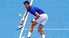 Novak Djokovi� na exhibi�ním turnaji Kooyong Classic v Melbourne.