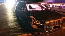 Auto, které usmrtilo na D11 řidiče, který přebíhal dálnici (18.1.2018)