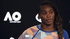 Obhájkyn loského finále Venus Williamsová na tiskové konferenci po prvním...