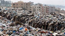 Libanon se potýká s ím dál vyími horami odpadu, který nkdo navíc tajn...
