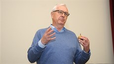 Ji�í Draho� na radnici v Jablunkov� p�i setkání s tamními obyvateli.