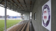 Pohled na tribunu stadionu fotbalového klubu FK Mohelnice.