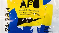 Plakát zvoucí na 53. ročník festivalu vědeckých filmů Academia Film Olomouc.