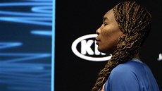 Venus Wílliamsová opoutí Australian Open po prvním kole. Momentka z tiskové...