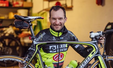 Cyklista Jan Bárta se tí na svoji první sezonu v eském týmu Elkov Author.