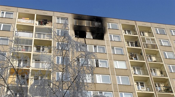 2. února 2006 - Životy čtyř lidí si vyžádal požár bytu v panelovém domě na...