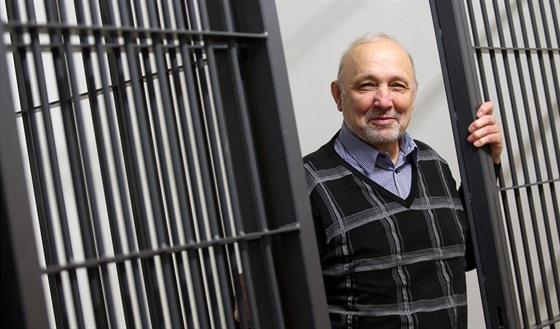 Vladimír Matoušek pracoval u policie téměř padesát let, polovinu času strávil...