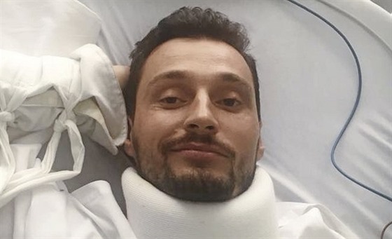 Ondřej Klymčiw na nemocničním lůžku v Limě, kde se zotavuje po operaci...