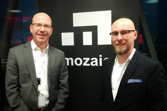 Ingo Butterweck a Christoph Penter na prezentaci systému Mozaiq