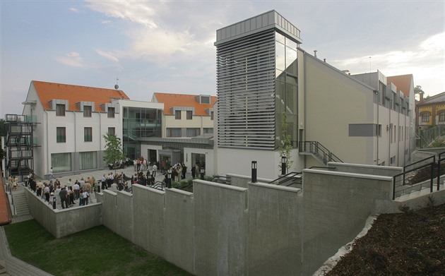 Relaxaní a regeneraní centrum v Hluboké nad Vltavou zahájilo provoz v roce...