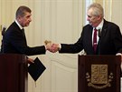 Premiér Andrej Babi pedal prezidentovi Miloi Zemanovi demisi meninové...